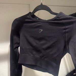 Gymshark Black long sleeve peep hole back